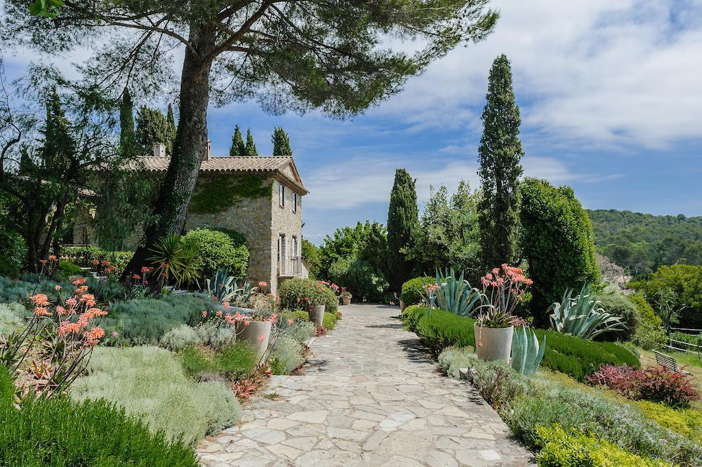Отель Le Manoir De L'Etang Мужен Экстерьер фото